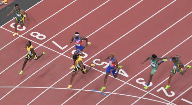 俄罗斯选手在田径项目中夺冠