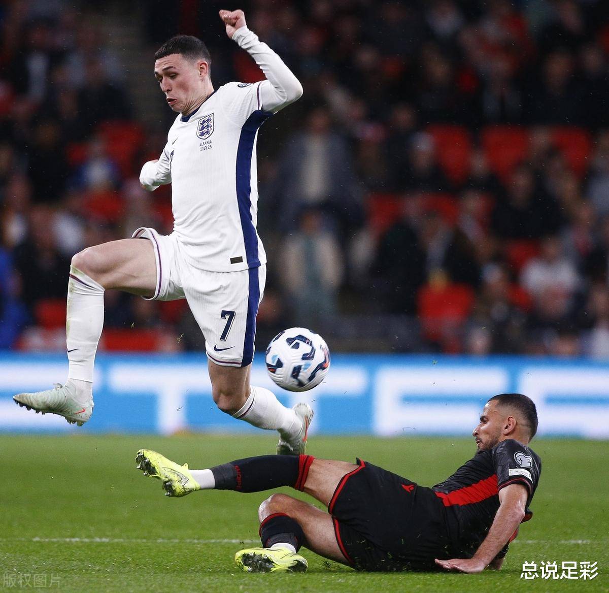 包含欧预赛赛场惊现惊喜,球队实力居然如此强大的词条 包含欧预赛赛场惊现惊喜,球队实力居然如此强大的词条