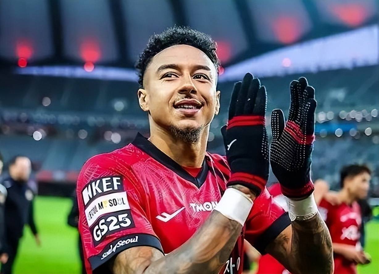 曼联主场大胜,雄踞亚冠小组榜首 曼联主场大胜,雄踞亚冠小组榜首