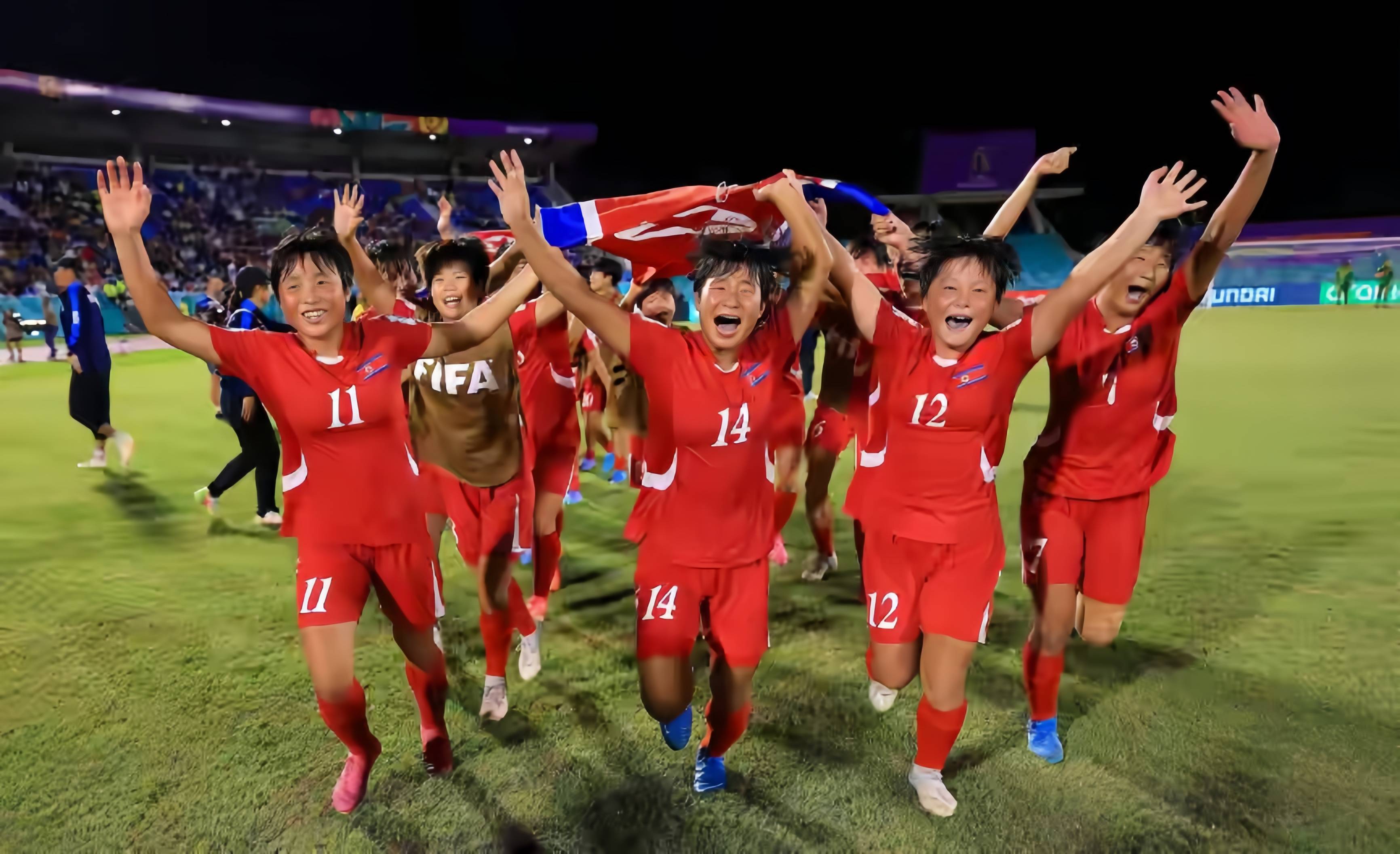 亚洲球队争夺冠军奖杯，足球比赛精彩纷呈的简单介绍